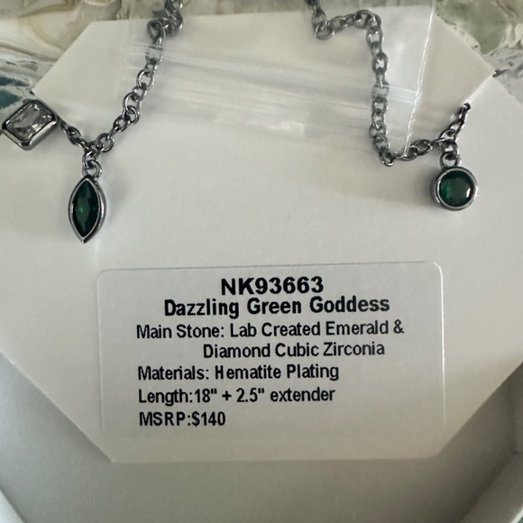 BP May 2025 Dazzling Green Goddess Necklace- NK93663 - Picture 3 of 4